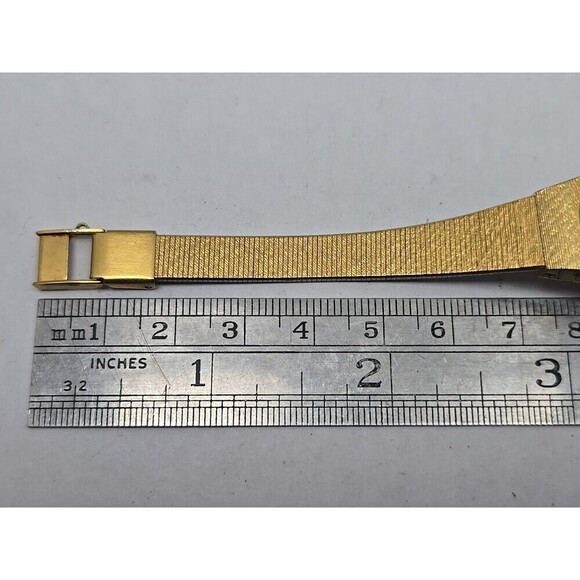 Citizen Quartz 2030 Gold Plated Textured Bracelet Ladies Watch New Battery - Picture 9 of 10